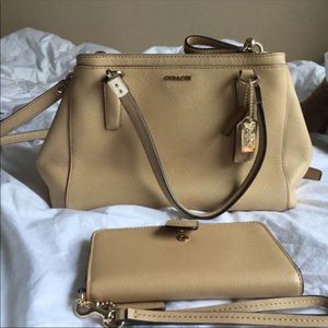 Coach Crossbody Handbag Set